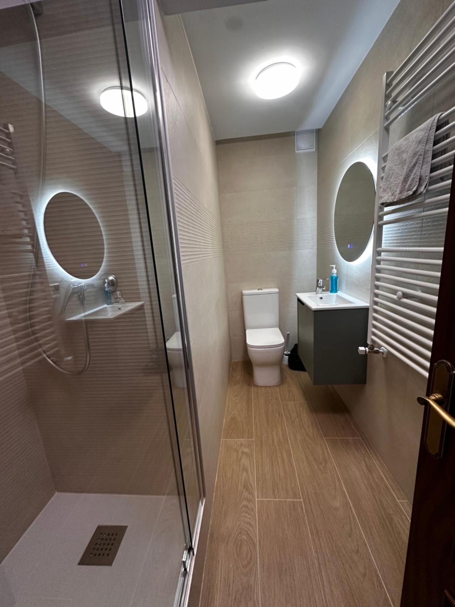 Burgo Atuaire Home Luminoso Duplex En Reyes Catolicos Parking Incluido מראה חיצוני תמונה